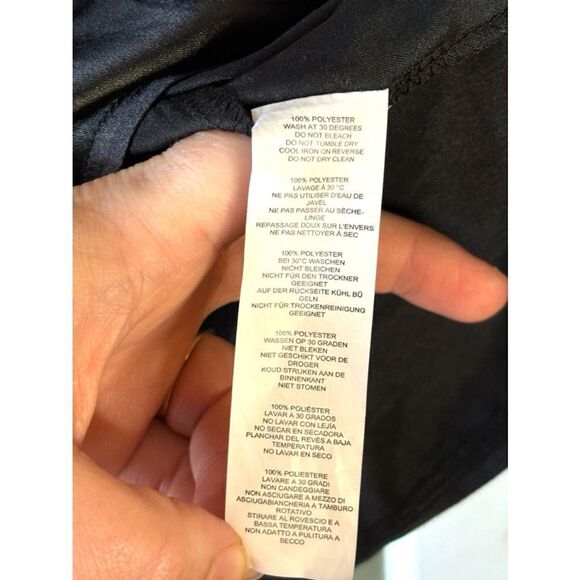 BooHoo Women’s Size 18 Black Plus Size Multi Strap Plunge Neck Cami Top • EUC - Picture 8 of 10